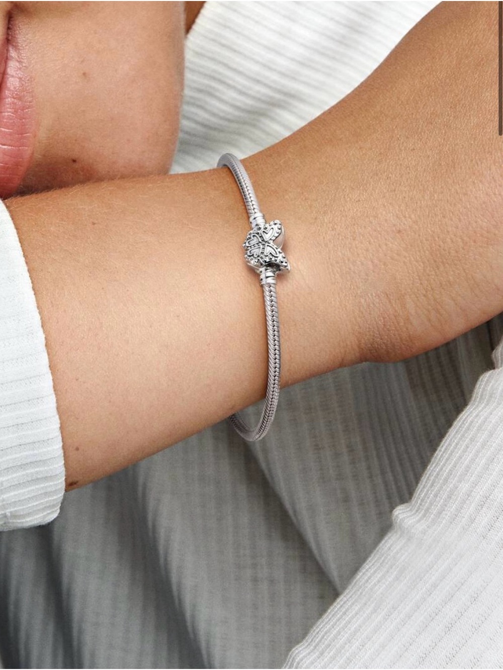 Pandora Silver Heart Clasp Snake Chain Bracelet
